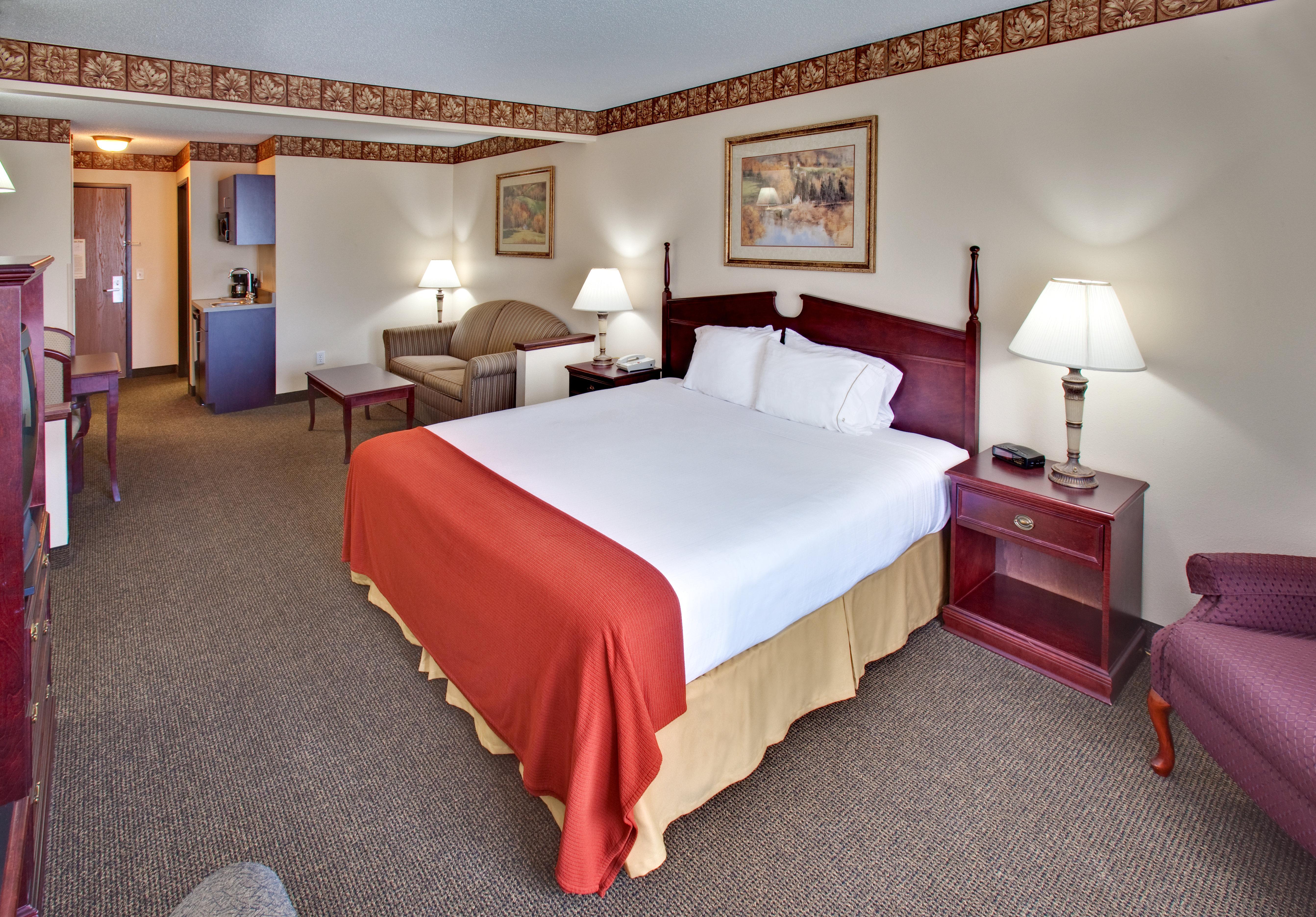 Best Western Watertown Inn & Suites Bagian luar foto