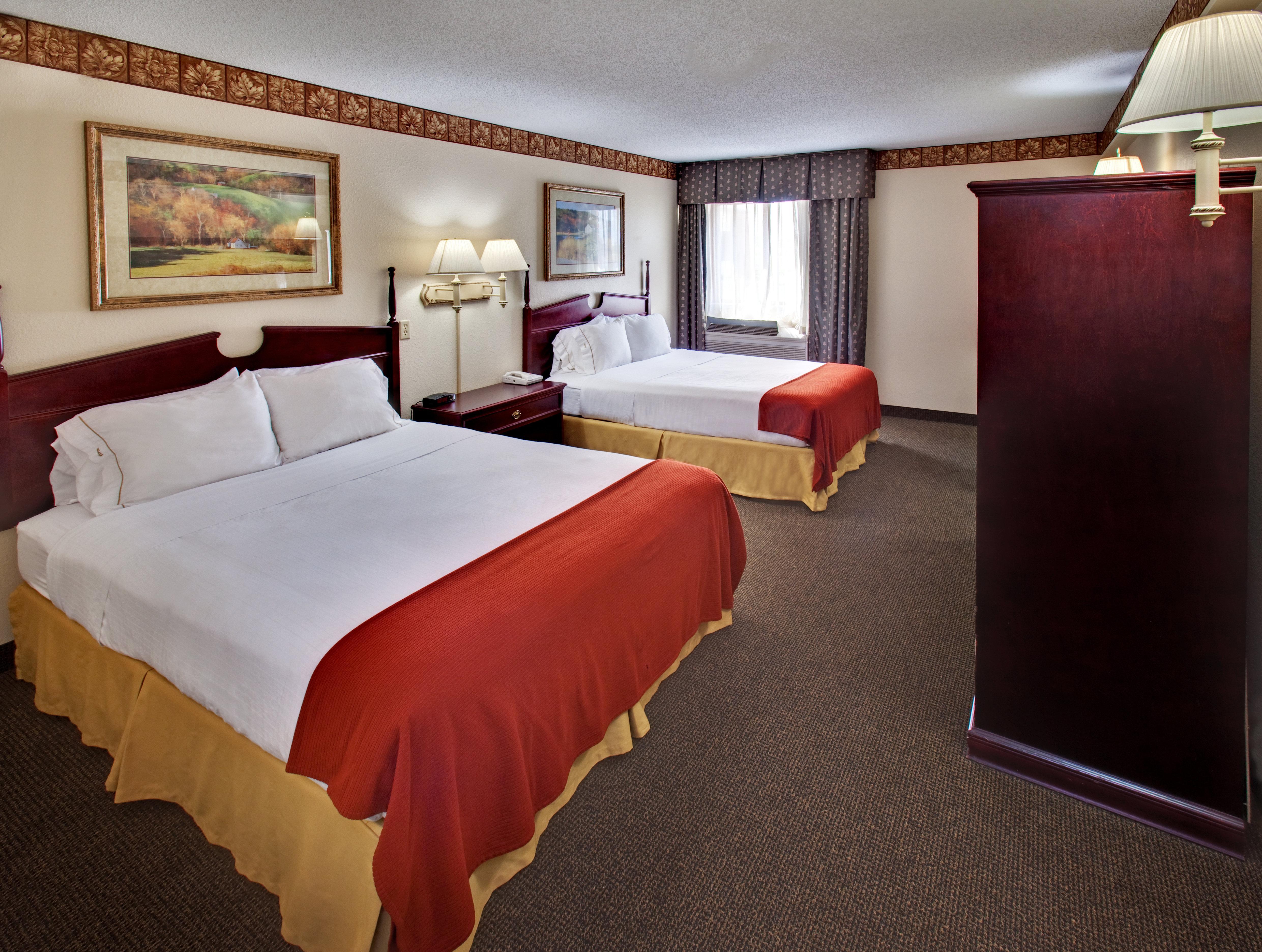 Best Western Watertown Inn & Suites Bagian luar foto